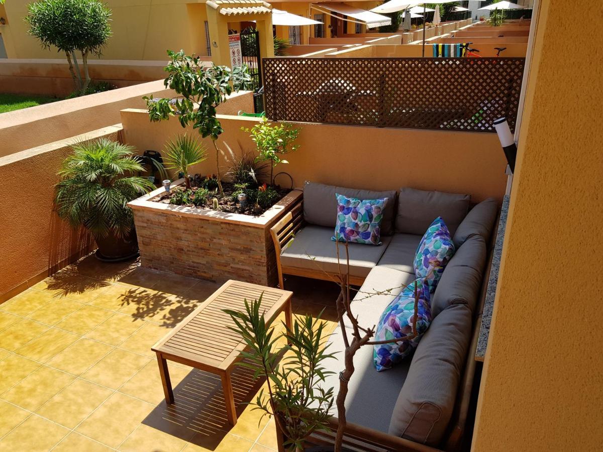 De Tres Terraza Privada Y Piscina Abierta Todo El Ano, Cabo Roig, Costa, Aq-128 Casa vacanze Orihuela